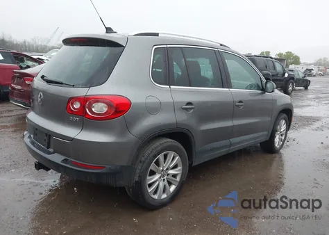 2009 Volkswagen Tiguan S from USA, damaged, VIN WVGAV75N39W003838